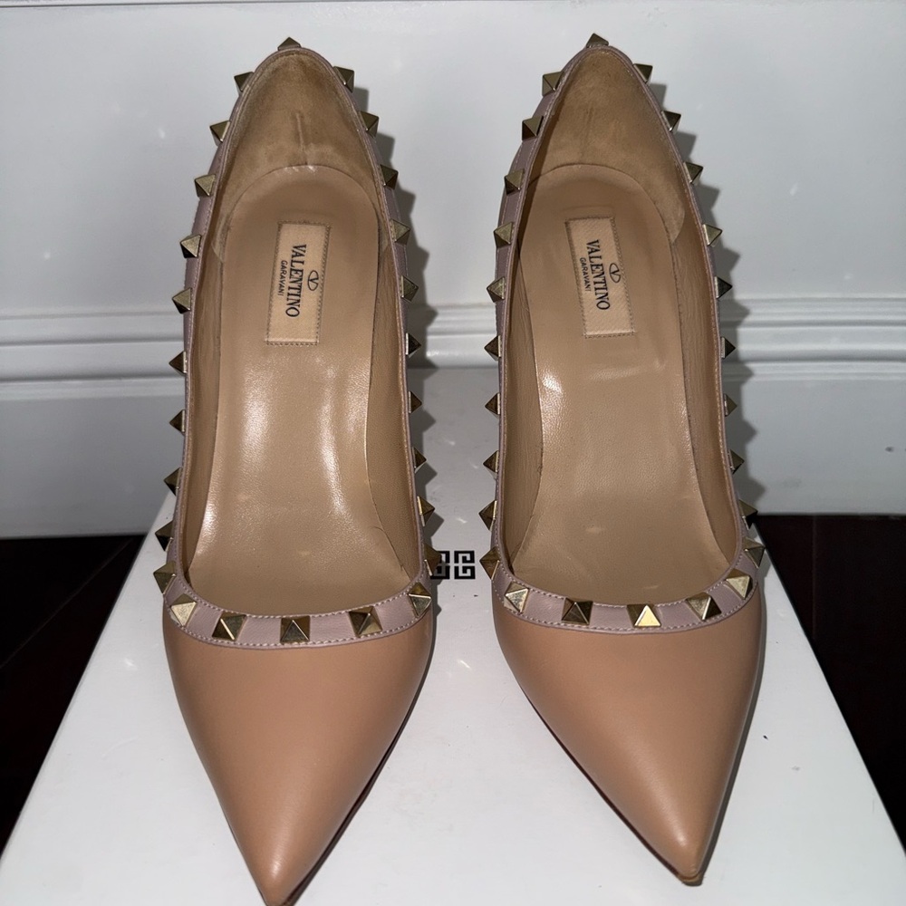 Valentino Women's Beige Rockstud Heels